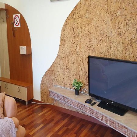 Inn Home Apartments - Pechersk Area Kiev Luaran gambar