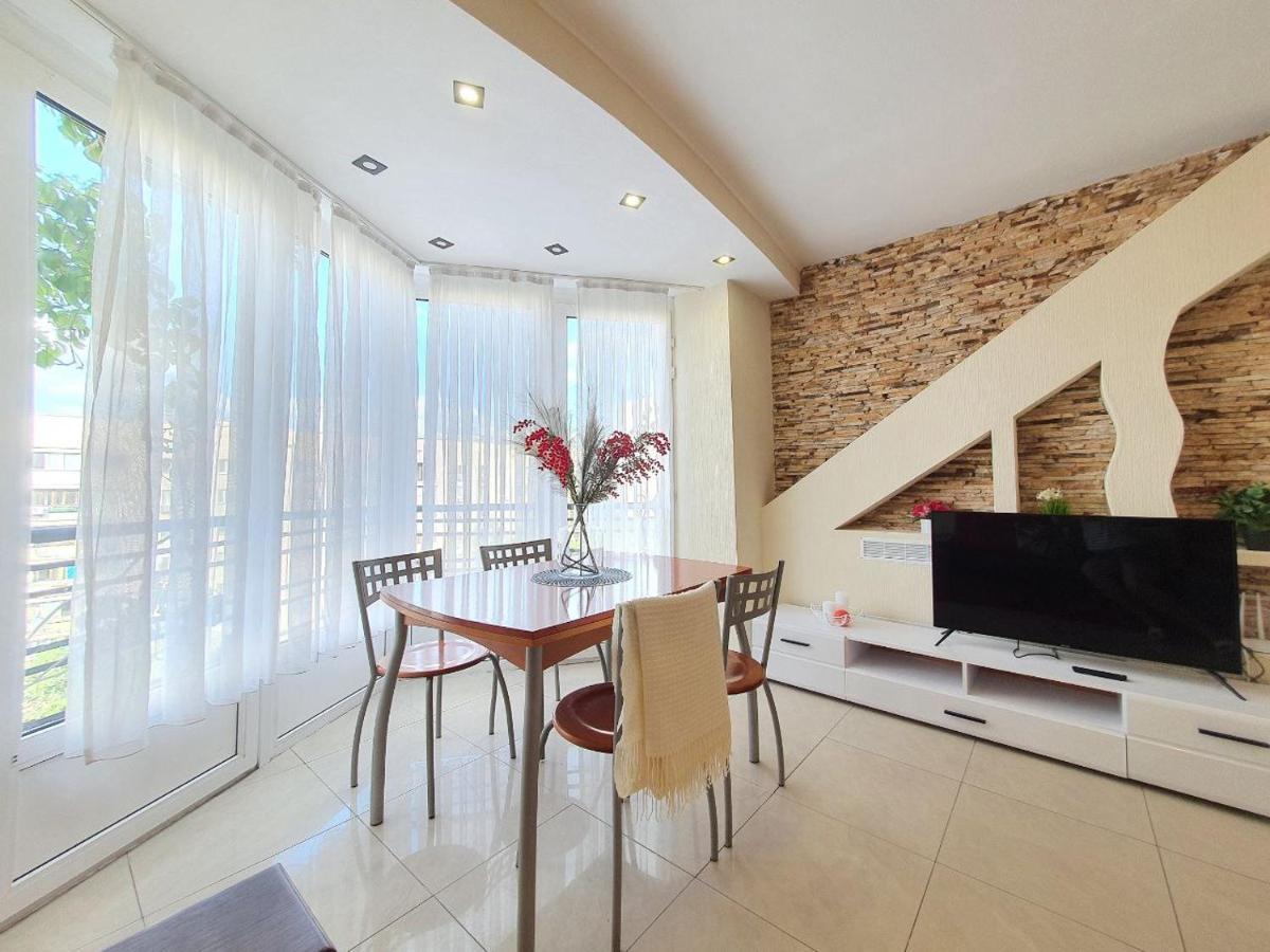 Inn Home Apartments - Pechersk Area Kiev Luaran gambar